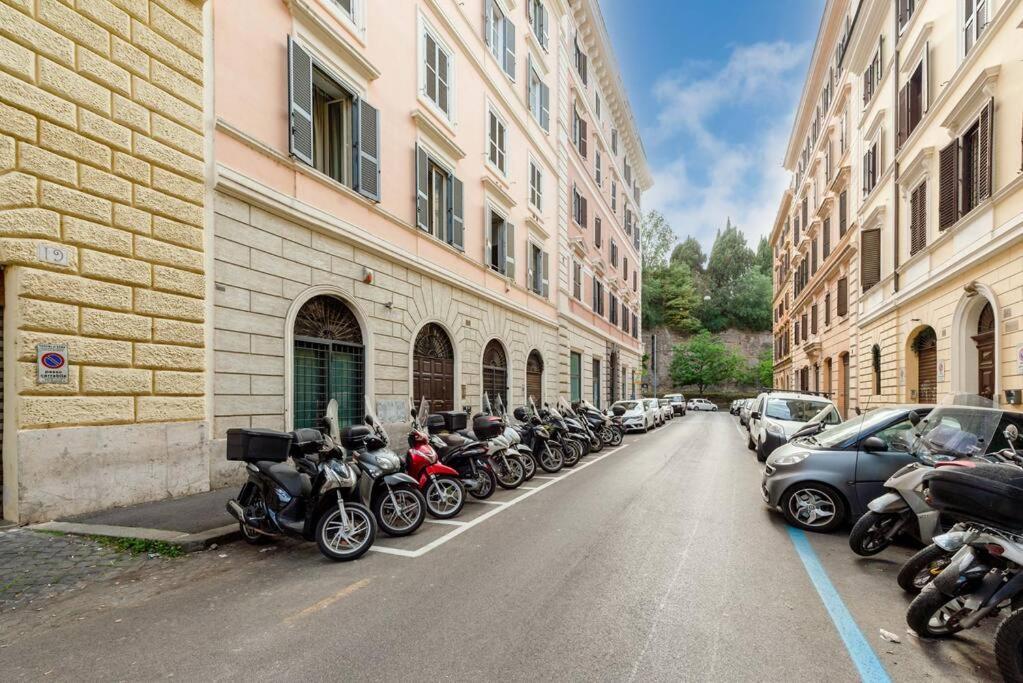 Colosseum 10Steps Away, Marco Aurelio Luxury House Roma Exterior foto
