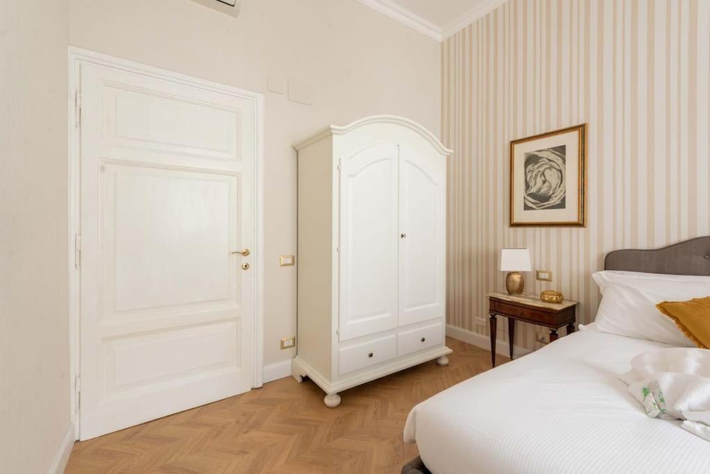 Colosseum 10Steps Away, Marco Aurelio Luxury House Roma Exterior foto